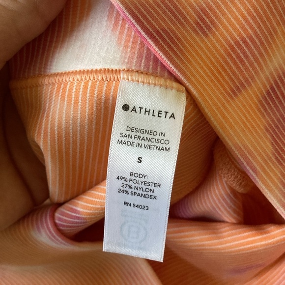Athleta Salutation Stash Pocket Capri Leggings Orange Pink Tie Dye Women's Small - Picture 5 of 7